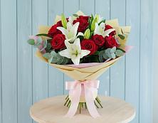 Букет цветов из:  Лилии и Розы в Грабово