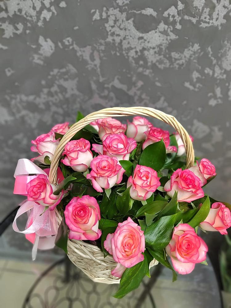 Цветочная композиция из Розы в корзине в Грабово