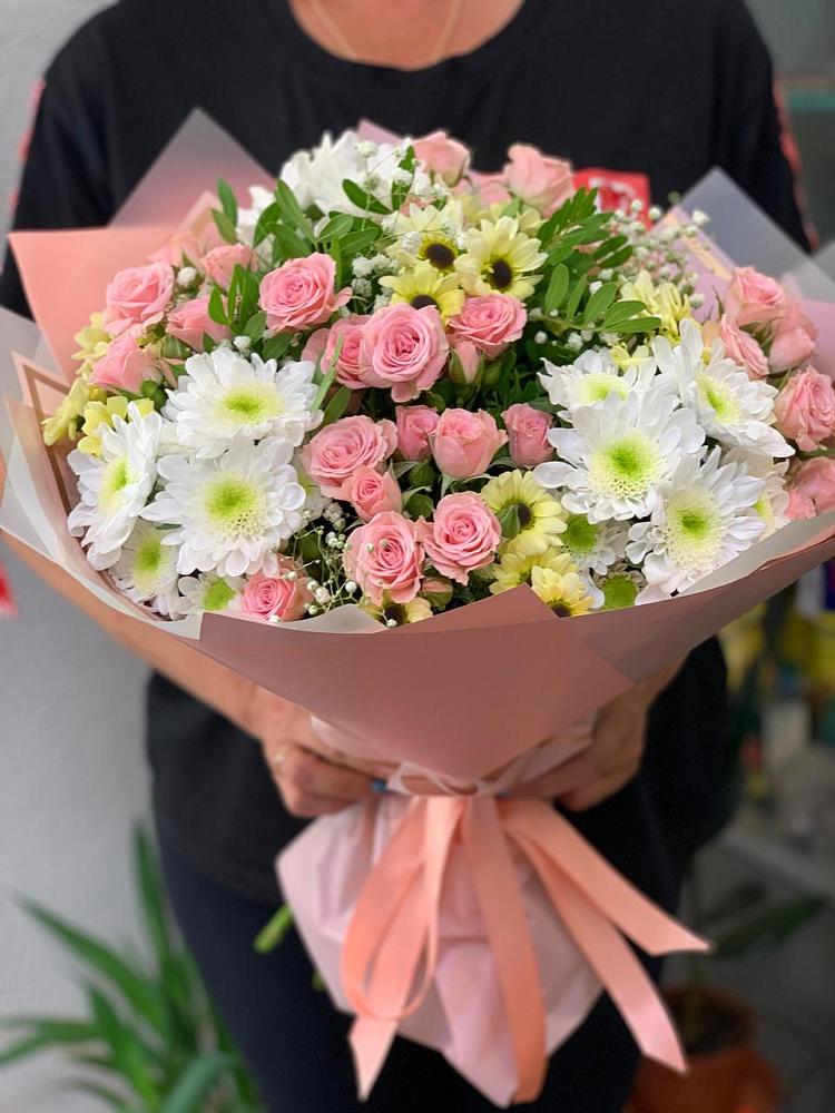 Букет цветов из: Розы и Хризантемы в Грабово