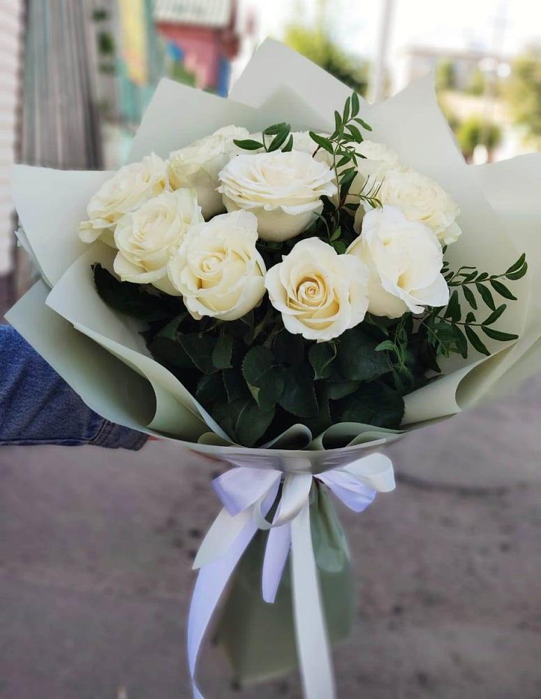 Букет Белые розы Проуд в Грабово