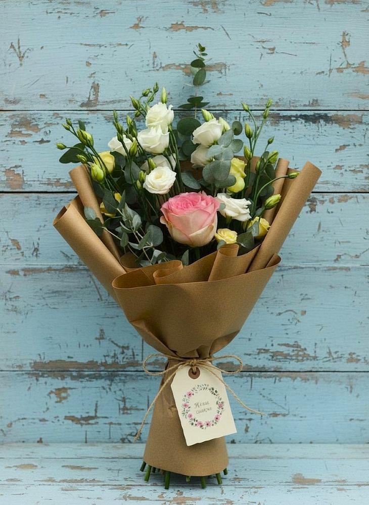 Букет цветов из: Розы и Лизиантусы в Грабово