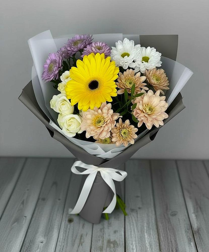 Букет цветов из: Розы, Герберы и Хризантемы в Грабово