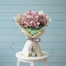 Букет цветов из:  Орхидеи и Розы в Грабово