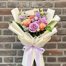 Букет цветов из:  Лизиантусы и Розы в Грабово