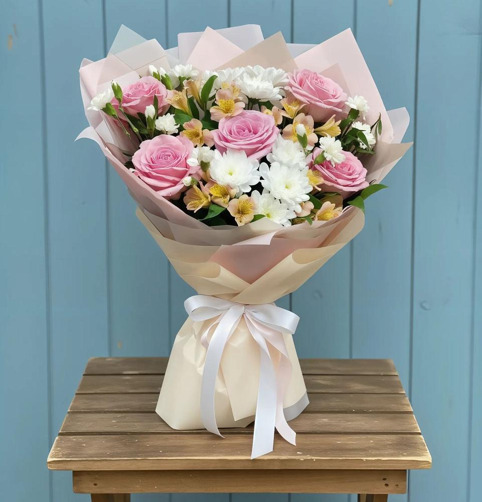 Букет цветов из: Гвоздики, Орхидеи и Розы в Грабово