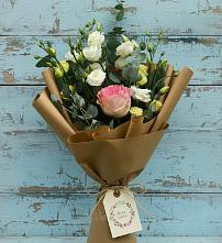 Букет цветов из:  Розы и Лизиантусы в Грабово