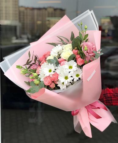 Букет цветов из: Розы, Лизиантусы и Хризантемы в Грабово