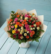 Букет Микс из разноцветных кустовых роз в Грабово