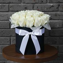 Цветочная композиция из Розы в шляпной коробке в Грабово