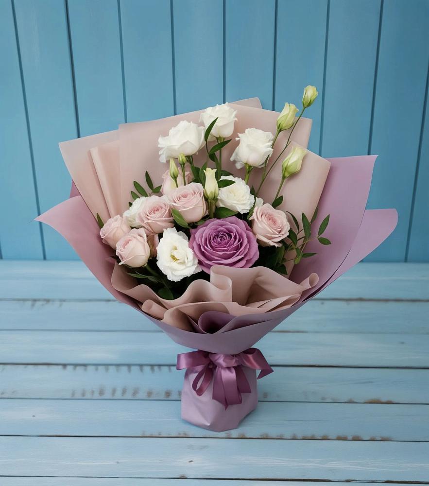 Букет цветов из: Розы и Лизиантусы в Грабово